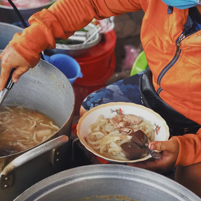 Gợi ý ăn ngon cuối tuần: Từ team bình dân hay team sang chảnh, vẫn “cân” được hết! ảnh 4