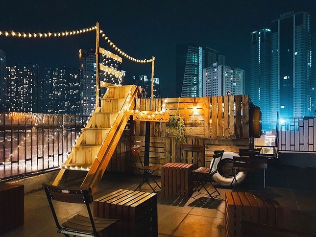 Ghé những cửa tiệm cà phê mà dù đi với bạn hay đi “đu đưa” một mình cũng cực chill ảnh 1