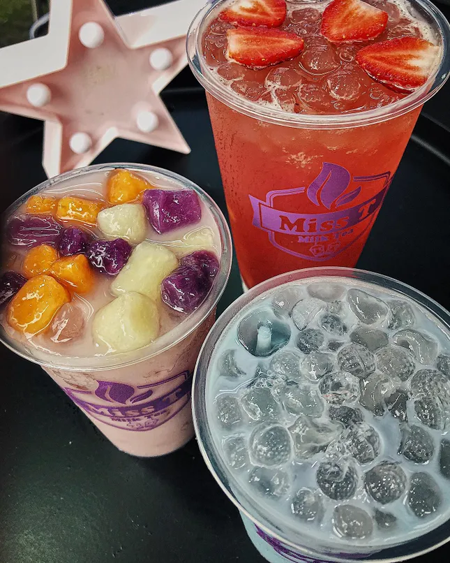 Sài Gòn Hẻm: Cuộc hẹn cuối tuần tươi mát với bánh kẹp kem tuổi thơ và trà chanh vàng ảnh 6