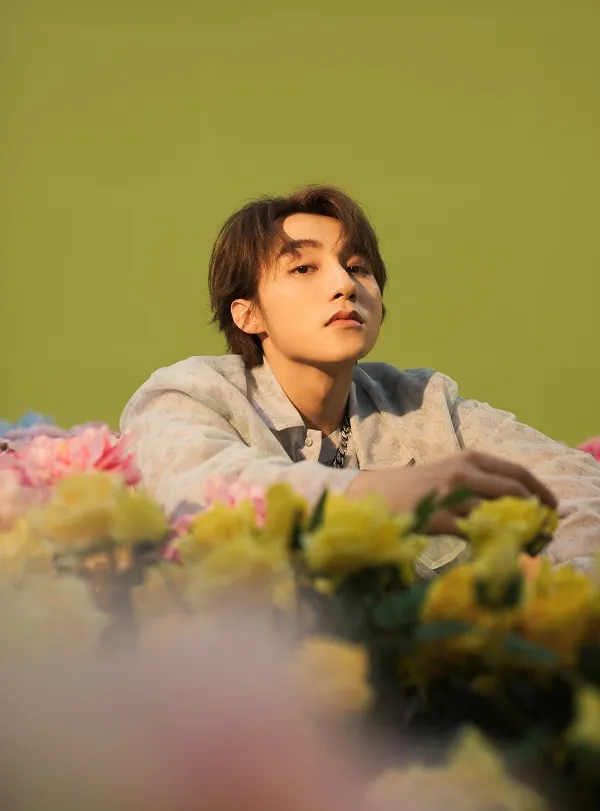 Trong thế giới fangirl: Tùng ơi, hãy mãi là ngôi sao sáng rực rỡ trên bầu trời nhé! ảnh 4