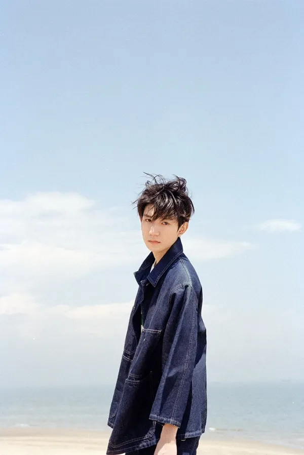 Trong thế giới fangirl: Không vì gì cả, tôi thích Vương Nguyên vì cậu ấy là Vương Nguyên ảnh 3