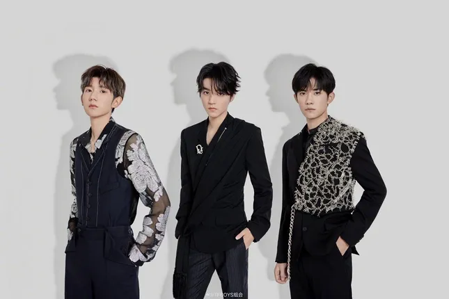 Trong thế giới fangirl: TFBOYS kỷ niệm 7 năm vui vẻ, và sẽ bên nhau không chỉ 10 năm ảnh 4