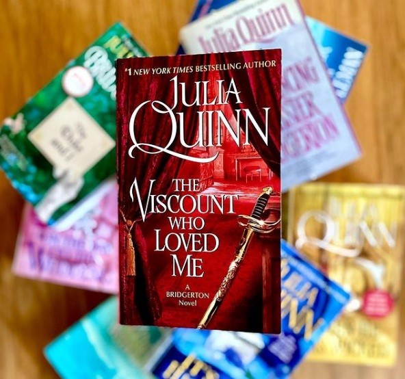 Mê mẩn “Bridgerton” của Netflix, không thể bỏ qua bộ tiểu thuyết lãng mạn của Julia Quinn ảnh 6
