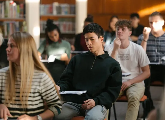 Ngán phim Hàn, chán phim Hoa ngữ: Xem ngay những phim điện ảnh Thái tuyệt hay trên Netflix ảnh 2