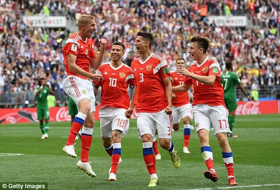 Nga thắng Saudi Arabia '5 sao' ở trận khai mạc World Cup ảnh 22
