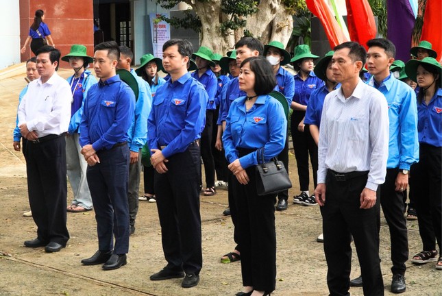 Khởi công nhà cho cựu thanh niên xung phong ảnh 1