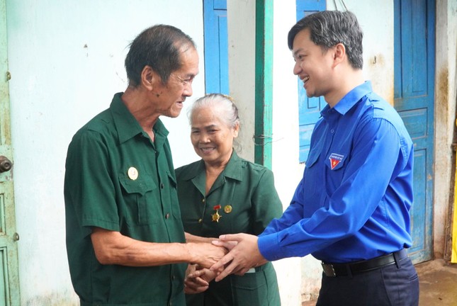 Khởi công nhà cho cựu thanh niên xung phong ảnh 4