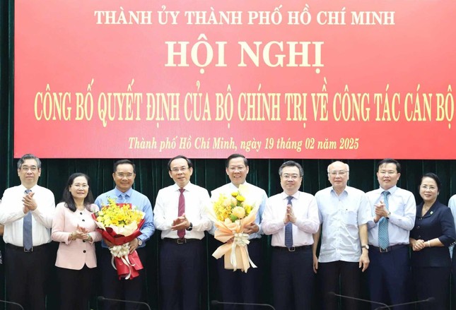 Chia tay TPHCM, ông Phan Văn Mãi nói lời 'gan ruột' với cả bác tài, nhà bếp ảnh 2