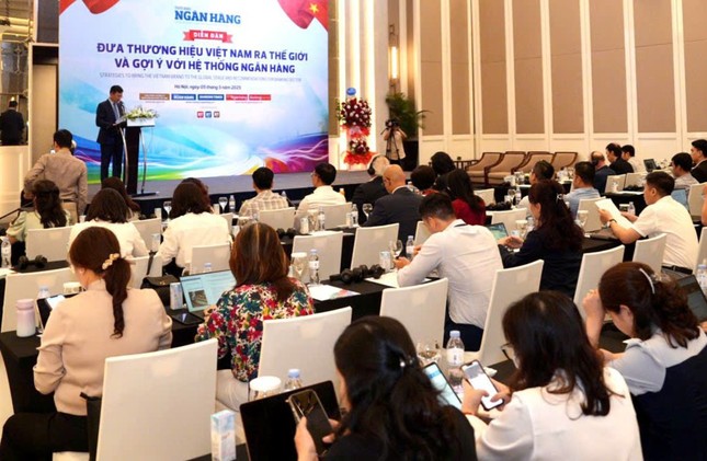 Chuyên gia nước ngoài nói về việc mua bán, sáp nhập ngân hàng Việt Nam ảnh 2