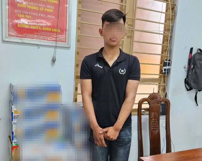 Bắt giữ hai tên đạo chích trộm hàng chục thùng bia của quán nhậu ảnh 1