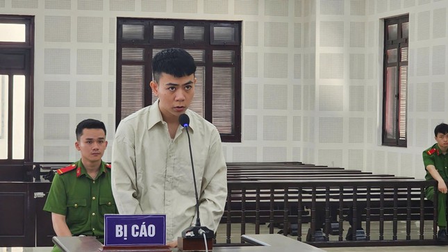 Xét xử một &apos;tay chân&apos; của siêu lừa Mr Pips Phó Đức Nam ảnh 1