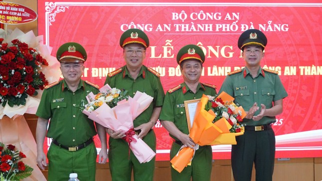 Công bố quyết định của Bộ trưởng Công an ở Đà Nẵng, Hậu Giang ảnh 3