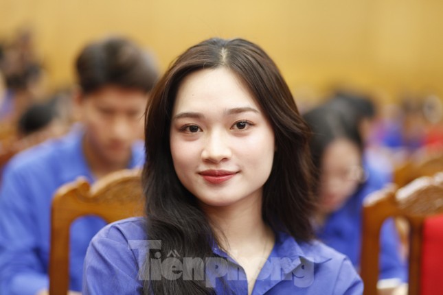 Thanh niên nên là tình nguyện viên hướng dẫn người dân về chuyển đổi số ảnh 4