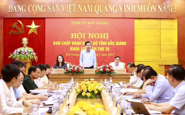 Bí thư Tỉnh uỷ Bắc Giang nói về công tác cán bộ khi sắp xếp bộ máy ảnh 1