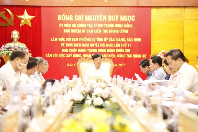 Chủ nhiệm Ủy ban Kiểm tra Trung ương làm việc với Ban Thường vụ Tỉnh ủy Bắc Giang và Bắc Ninh ảnh 1