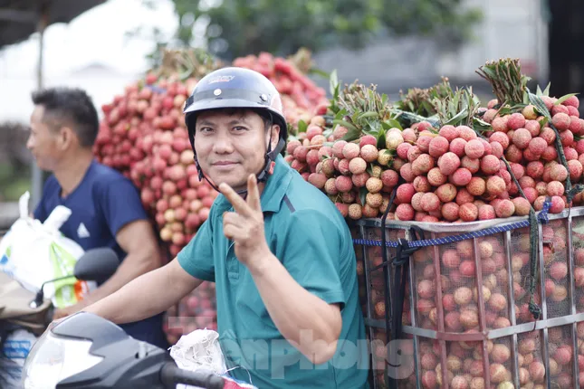 Đi chợ vải thiều Bắc Giang ảnh 6