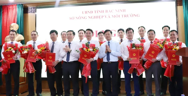 Hai sở ở Bắc Ninh có tổng cộng 22 phó giám đốc ảnh 2