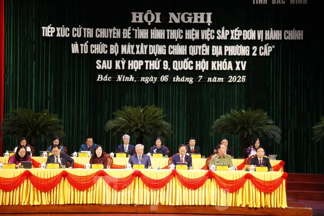 Phó Thủ tướng Thường trực Nguyễn Hòa Bình tiếp xúc cử tri ở Bắc Ninh ảnh 2