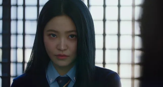 Chị Đại Học Đường 2: Yeri "phản dame" gắt, hôn phu "sai đẹp chiêu" đáng hóng ảnh 5