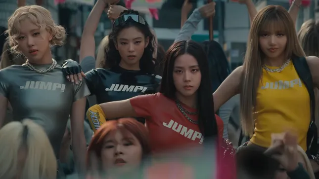 BLACKPINK "hoang dã" với "JUMP", đụng TWICE mướt mắt nhưng hơi thiếu ảnh 1