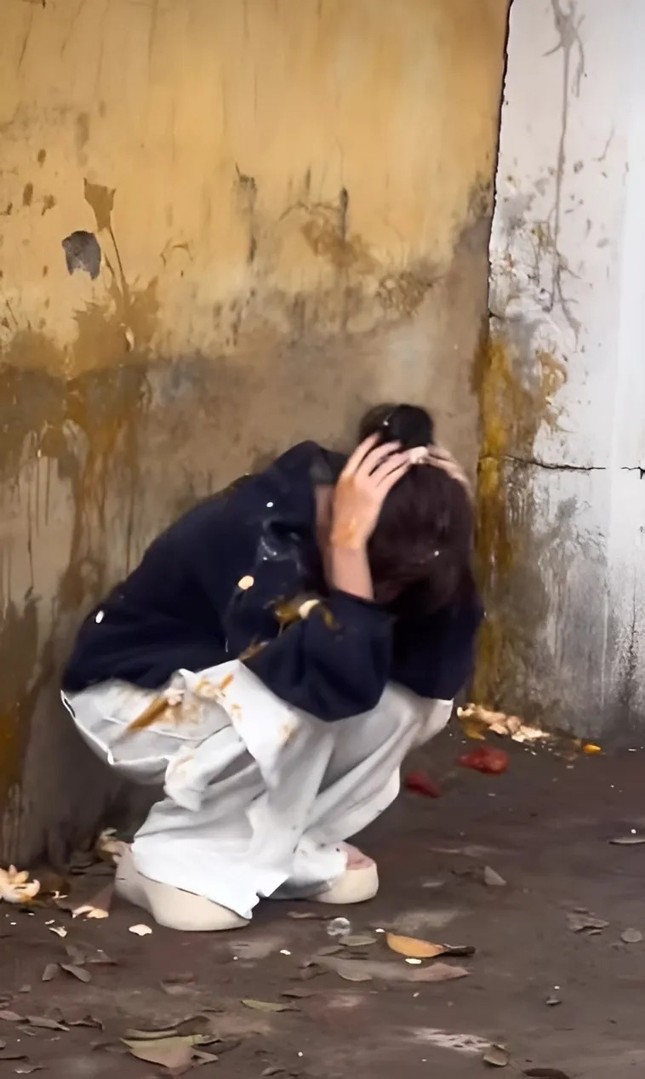 Trùng tên, trùng số phận: 2 người đẹp bị "tấn công ẩm thực" trên phim giờ vàng VTV ảnh 2