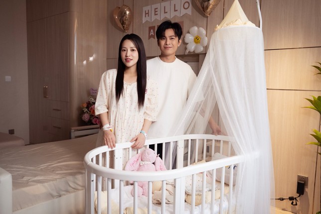 Sao nữ V-Biz khoe ảnh vượt cạn xinh đẹp: Riêng Puka gây tranh cãi vì một chi tiết ảnh 5