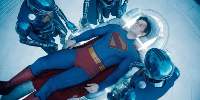 Lên phim nhiều nhất vũ trụ siêu anh hùng, Superman còn gì để kể khi tái xuất? ảnh 3