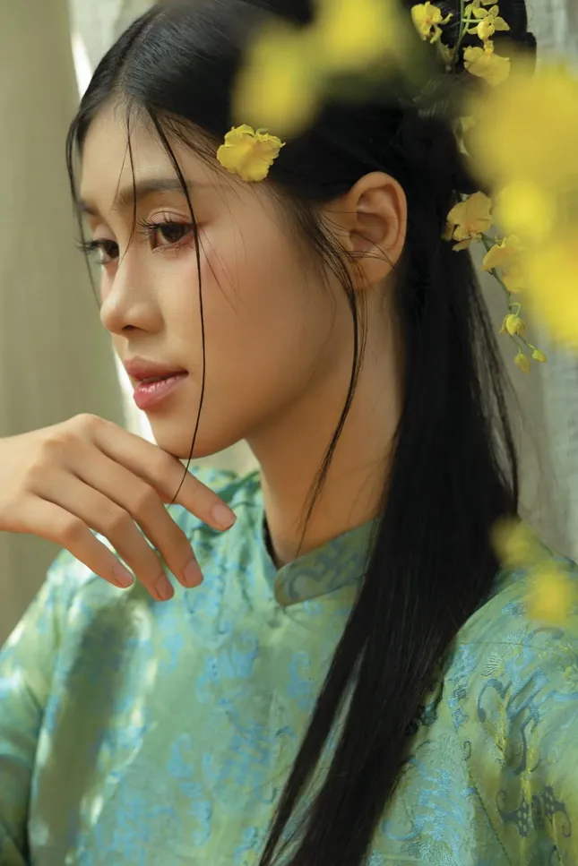 Bên cạnh giọng hát ngọt ngào, cô gái này còn là “mỹ nhân mặt mộc” ở Hoa hậu Việt Nam 2024 ảnh 4