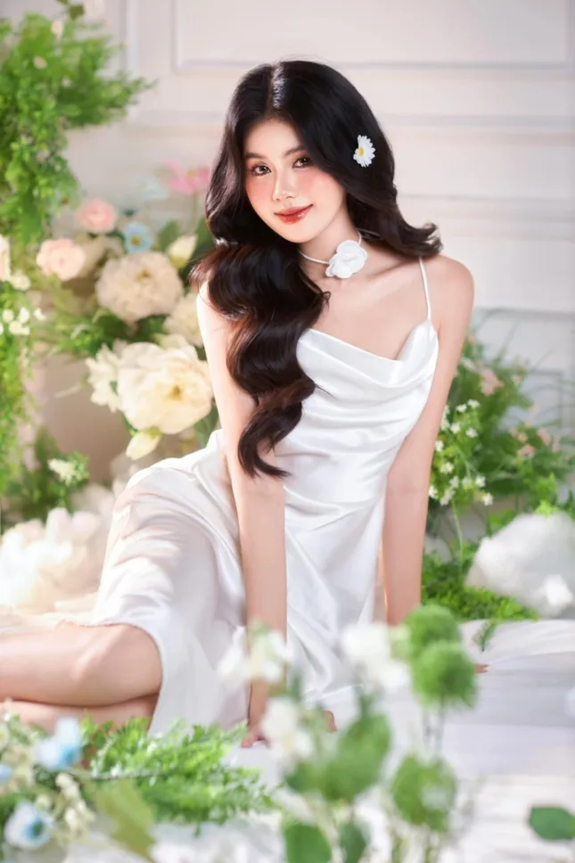 Bên cạnh giọng hát ngọt ngào, cô gái này còn là “mỹ nhân mặt mộc” ở Hoa hậu Việt Nam 2024 ảnh 11