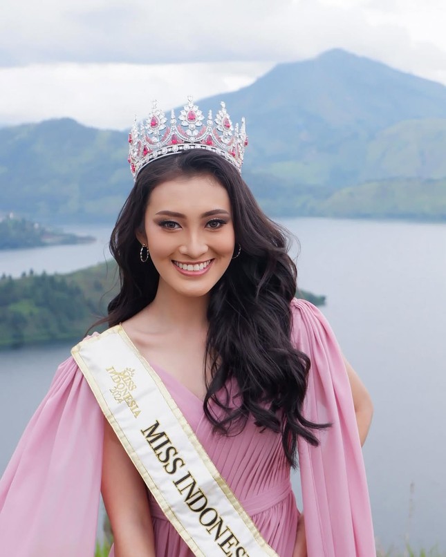 Không vào Top cao, Monica Kezia vẫn chiếm cảm tình khán giả Miss World 2025 ảnh 2