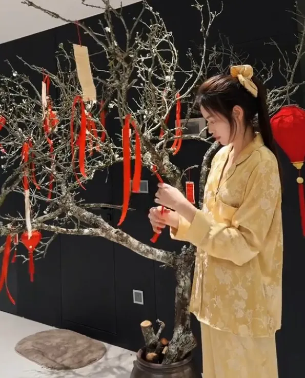 Hoa hậu Đỗ Thị Hà dạo này lạ lắm, thay đổi ra sao mà mọi người tấm tắc khen ngợi? ảnh 4