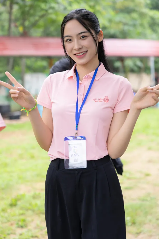 Á hậu 2 Vân Nhi - "mỹ nhân mặt mộc" khiến ai cũng yêu mến từ cái nhìn đầu tiên ảnh 4