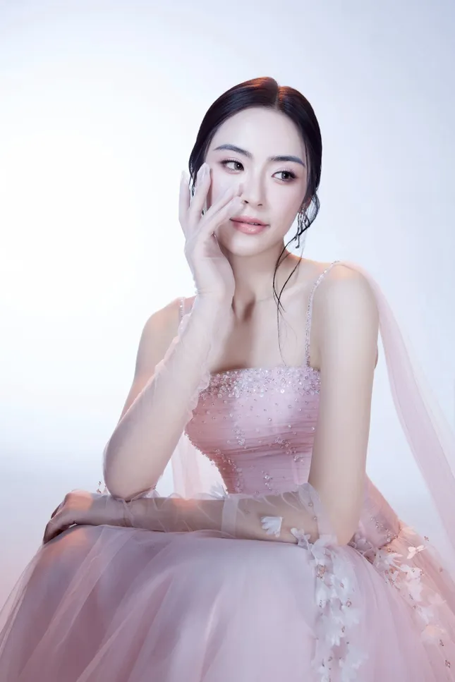 Á hậu 2 Vân Nhi - "mỹ nhân mặt mộc" khiến ai cũng yêu mến từ cái nhìn đầu tiên ảnh 9