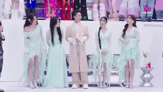 Em Xinh Say Hi tập 4: Phương Ly "dí" Tăng Duy Tân khiến Bích Phương "nổi đóa" ảnh 3