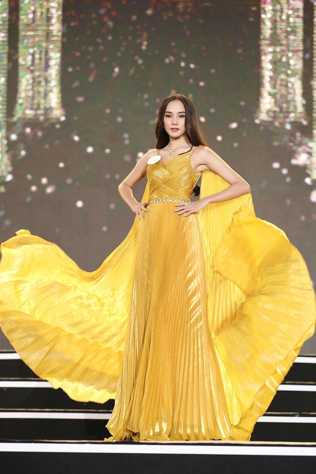 Sở hữu nhiều người đẹp sáng giá, miền Trung liệu có thêm một Hoa Hậu Việt Nam sau Tiểu Vy? ảnh 1