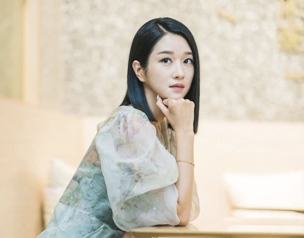 Cứ ngỡ tóc dài là chân ái, đâu có ngờ Seo Ye Ji tóc ngắn còn đẹp hơn nhiều ảnh 8