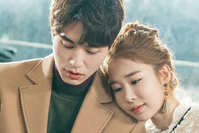 Điểm chung duy nhất giữa ba mỹ nhân Suzy, IU và Yoo In Na chính là Lee Dong Wook ảnh 3
