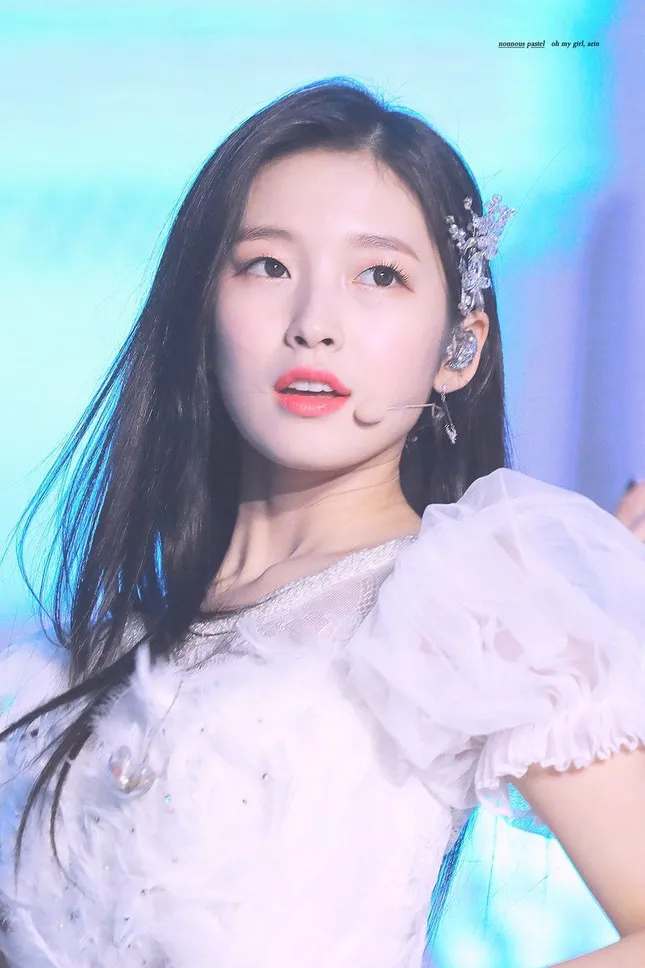 Đây chính là đối thủ của Rosé (BLACKPINK) cạnh tranh ngôi vị “Nữ hoàng crop-top” ảnh 6