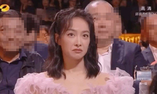 Biểu cảm khó hiểu khi nhìn “đối thủ” Triệu Lệ Dĩnh, Tống Thiến có ý gì đây? ảnh 3