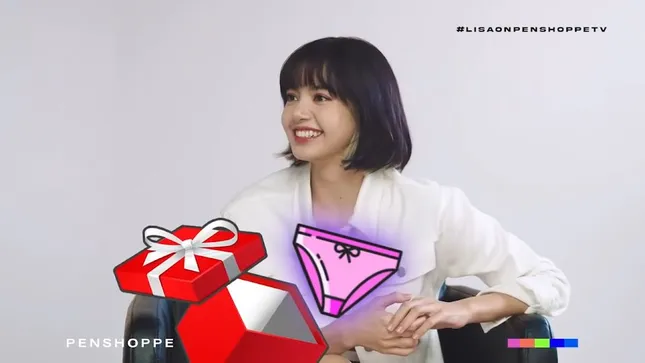 Món quà tuyệt vời nhất mà Lisa từng nhận được từ Rosé lại là một thứ không ai ngờ đến ảnh 2