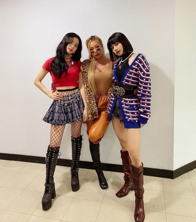 Tuyệt chiêu nào giúp Jisoo dù thấp nhất BLACKPINK nhưng vẫn khiến người khác ngước nhìn? ảnh 7