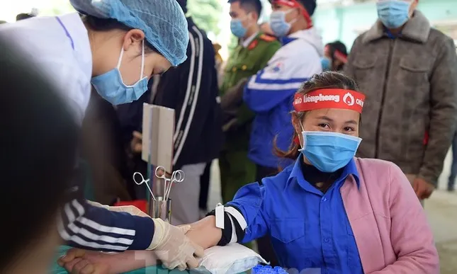 Hàng nghìn người chung tay giúp hành trình Chủ Nhật Đỏ 2021 tiếp nhận lượng máu kỷ lục ảnh 2