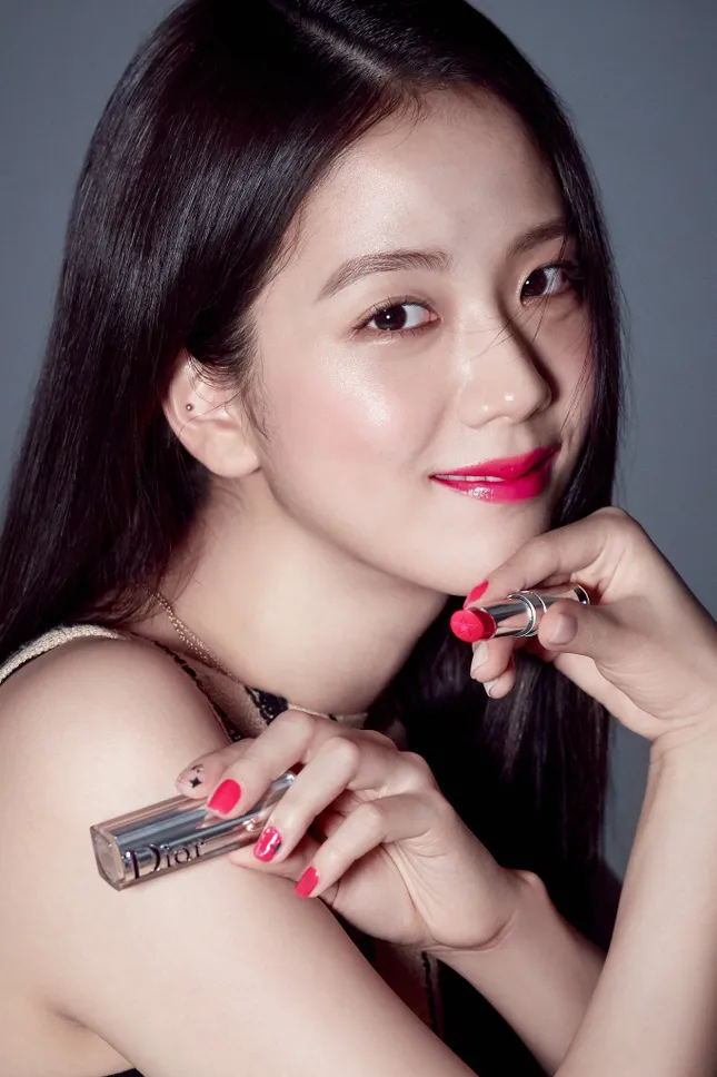 Mỹ nhân ảo pha trộn khuôn mặt 5 nữ idol nổi nhất hiện nay: Nét đẹp của ai đỉnh nhất? ảnh 2