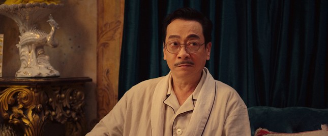 Bộ phim điện ảnh cuối cùng của cố NSND Hoàng Dũng: Tạo hình ấn tượng, vai trò quan trọng ảnh 3