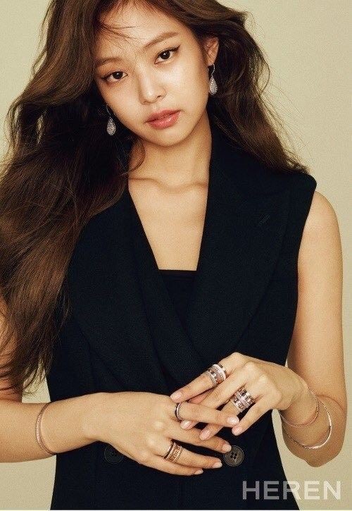 Ngắm BLACKPINK quảng cáo đồ trang sức: Từ nữ tổng tài đến cô nàng cá tính đều cân được hết ảnh 10