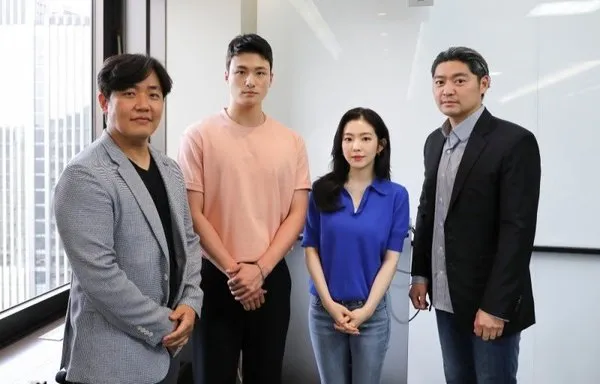 Khổ như Irene (Red Velvet), bỗng dưng bị săm soi vóc dáng chỉ vì đụng bạn diễn nam quá cao ảnh 2