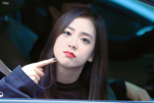 Nếu là một chàng trai, cả Lisa và Rosé đều muốn hẹn hò với Jennie vì lý do bất ngờ này ảnh 3