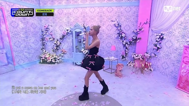 Thêm bằng chứng cho thấy màn solo của Rosé đúng là “dân chơi hệ nhiều tiền” ảnh 2