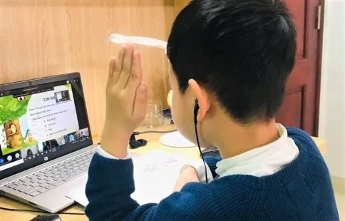 Trạm tin nóng: Hà Nội yêu cầu không công bố công khai địa chỉ, mật khẩu lớp học trực tuyến ảnh 1