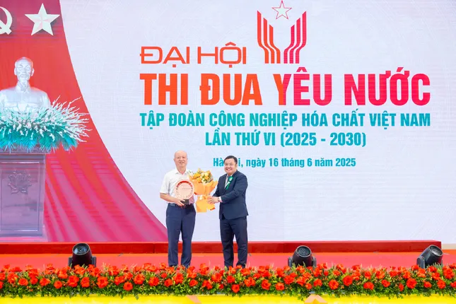 Vinachem vượt qua nhiều năm 'gian nan', đặt mục tiêu tăng trưởng hai con số ảnh 5